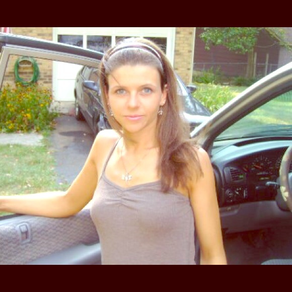 Meet your Posher, Jessica - Picture 1 of 1